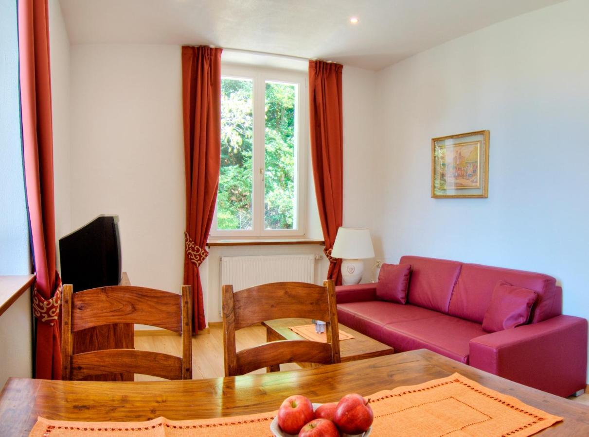 Apartments Waldquell Collalbo Habitación foto